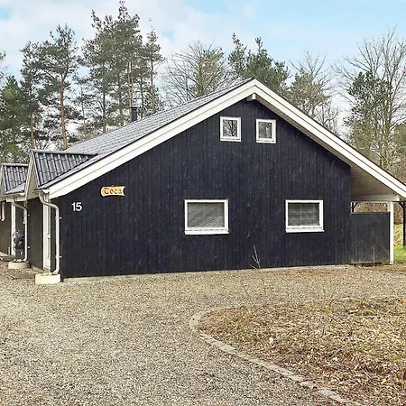 Holiday home Holiday Lxii