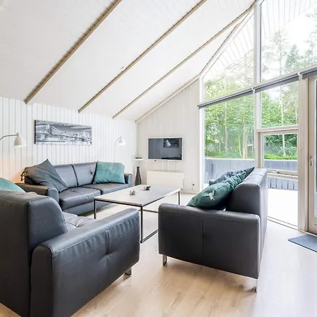 Holiday home Holiday Lxii