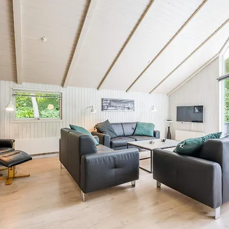 Holiday home Holiday Lxii *